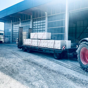 ALPIN Betonblock System bei der Abholung durch einen lokalen Kunden
